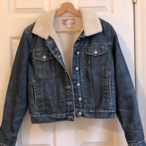 Cozy Sherpa-Lined Jean Jacket for Women